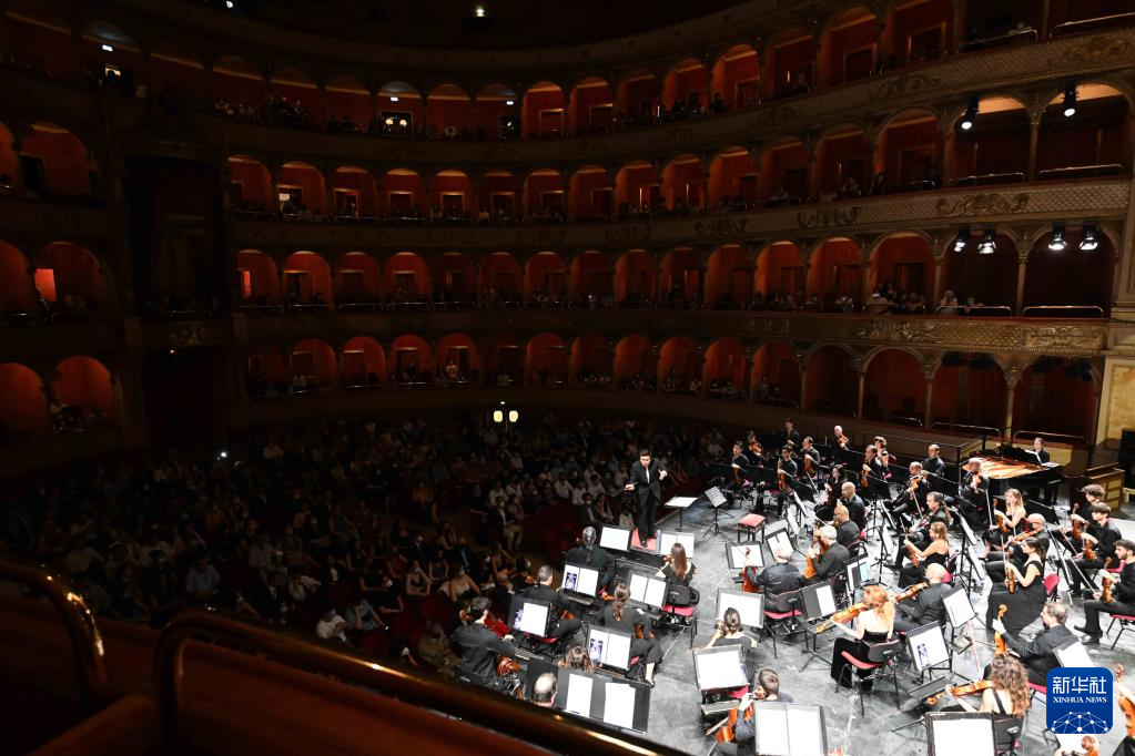 “中华风韵”交响音乐会在罗马成功举办