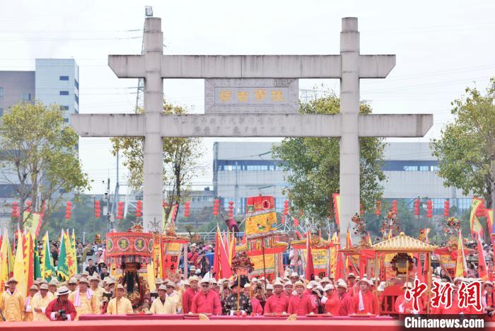 广州“波罗诞”庙会：千年“海丝”见证 非遗融古焕新
